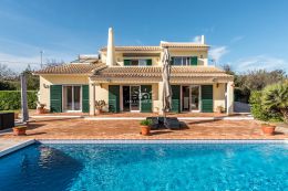 Villa with heated pool and sea view close to Boliquieme Villa with heated pool and sea view close to Boliquieme